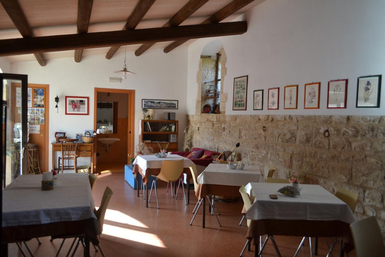 Dimore Del Valentino Sampieri Exterior foto