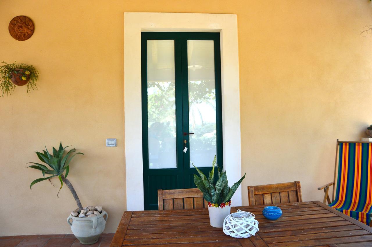 Dimore Del Valentino Sampieri Exterior foto